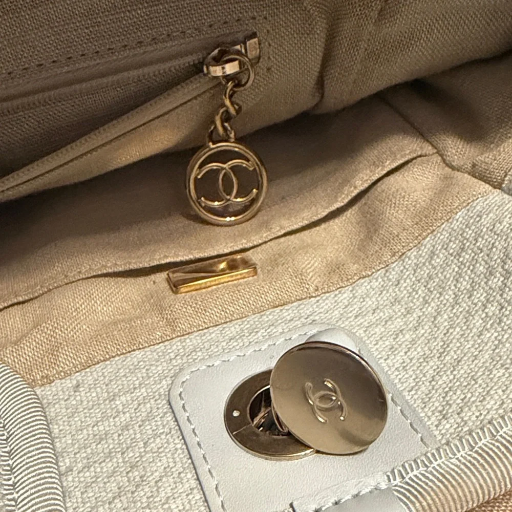 AUTHENTIC Chanel Small Deauville Shopping Tote in Blue Boucle w/ Gold Hardware - Picture 10 of 15